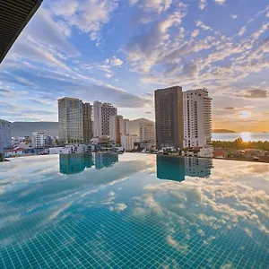 https://hotel-del-luna.hotelsofhoian.com